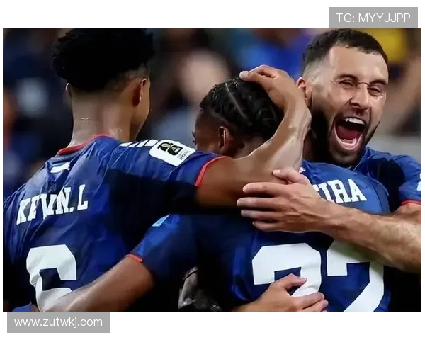 世界杯H组第三轮赛果:西班牙登顶,佛得角第二晋级 世界杯H组第三轮赛果:西班牙登顶,佛得角第二晋级